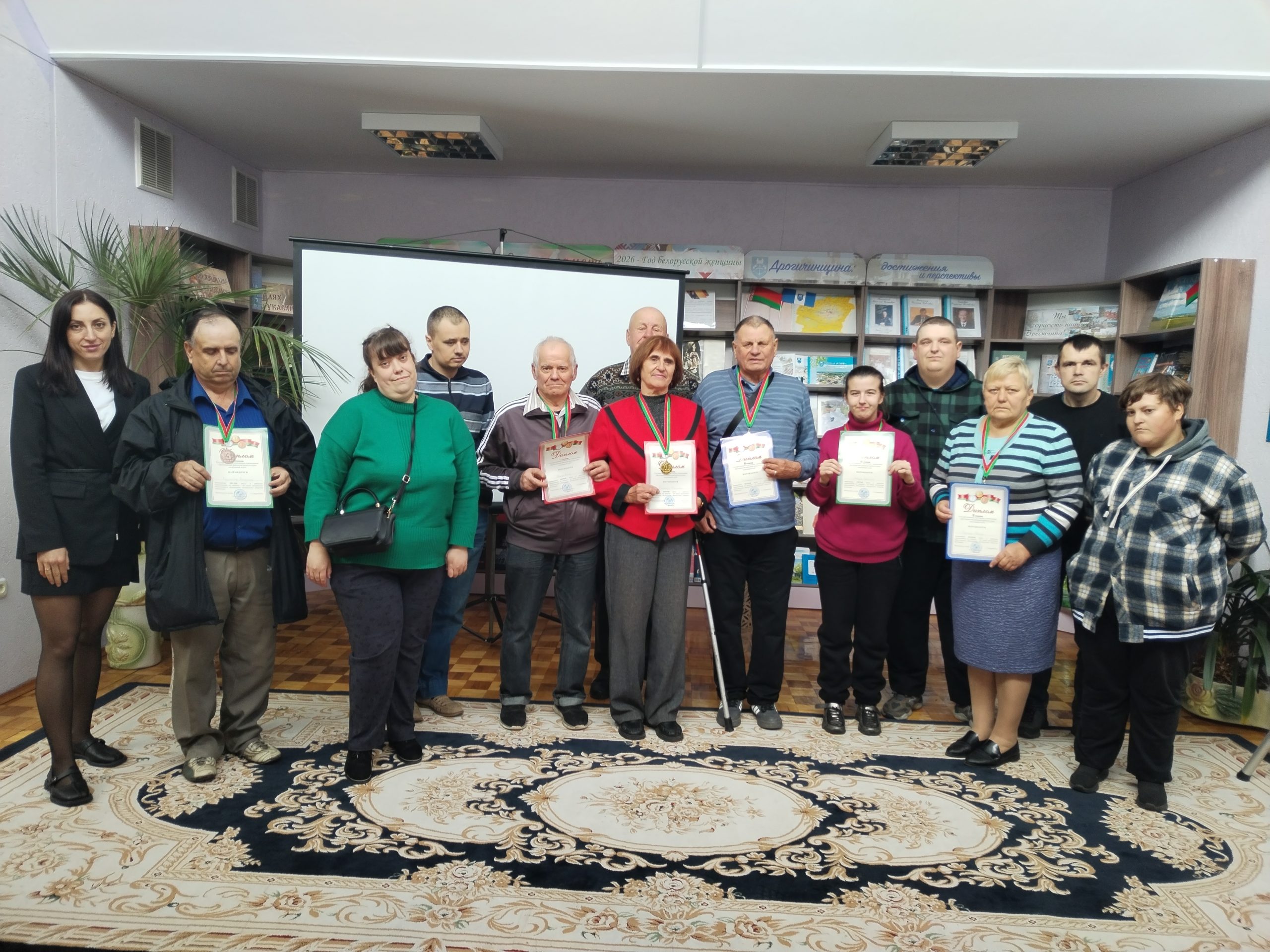 Участие в музыкально-поэтическом часе «С любовью к родителям»